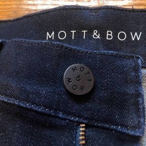 Mott&Bow high-rise skinny jeans. Worn once.
